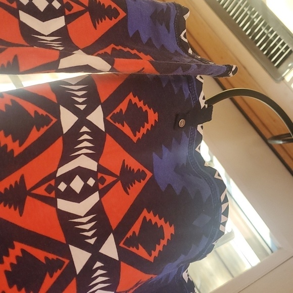 L-RL Lauren Active Ralph Lauren Multicolor Aztek Long Sleeve Sz. S Top - Picture 3 of 10